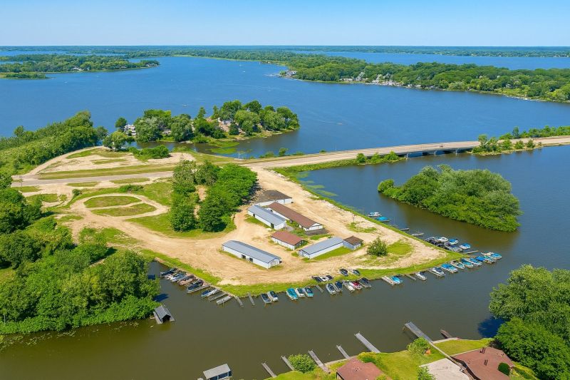 Fox Lake, IL